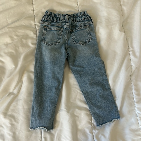 Gap Kids Girls Light Blue Raw Hem Jeans Size 5 - Picture 2 of 3